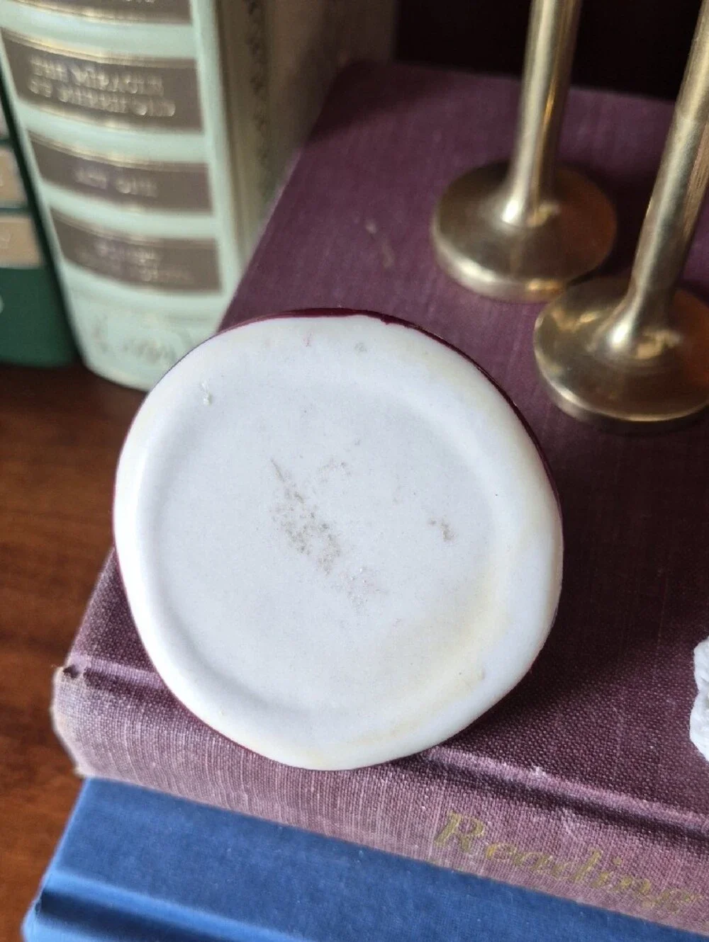 N/A charming ivory